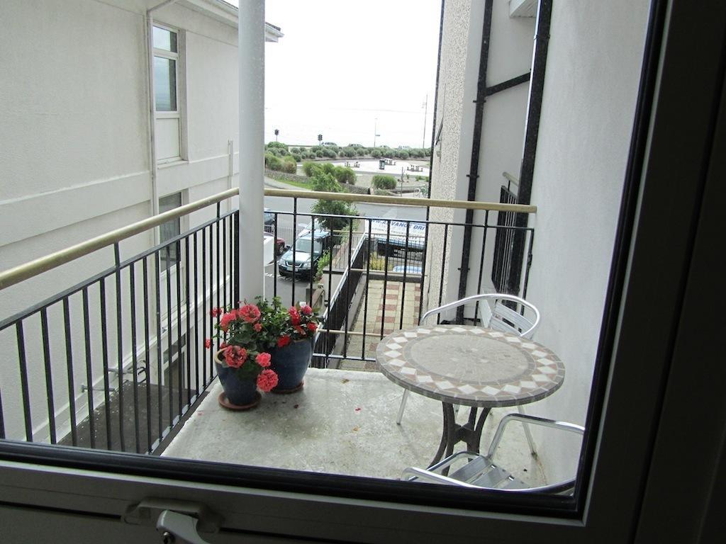 Arus Grattan Apartman Galway Szoba fotó